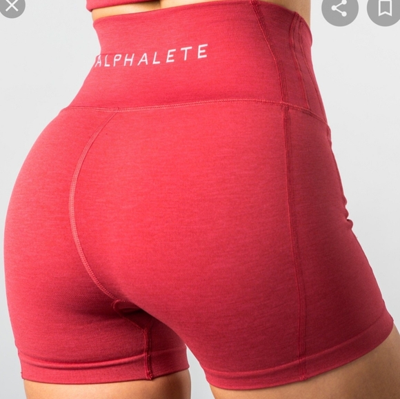 Alphalete Pants - R6 revival shorts coral red